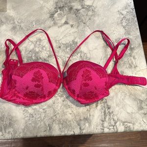 Victoria’s Secret push-up bra